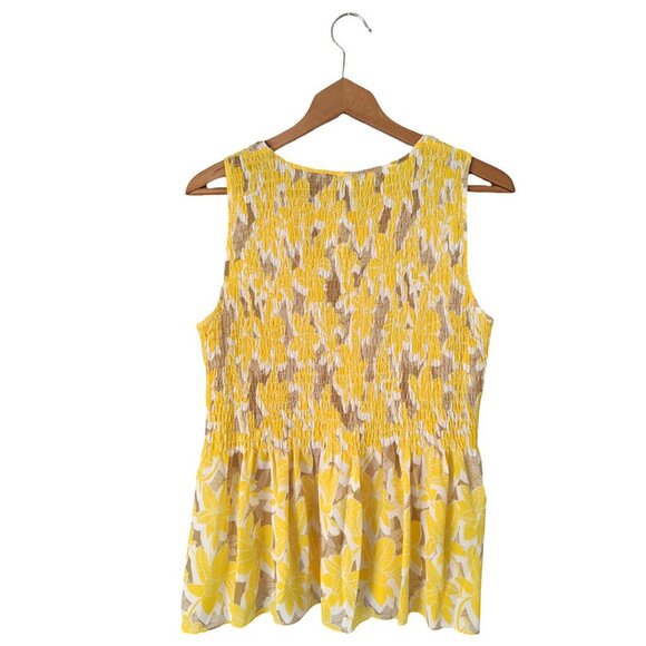 Rose & Olive Sleeveless Blouse Shirred Chest Scoop Neck Yellow Floral White Tan - Picture 4 of 7